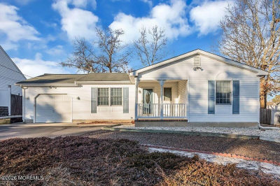 273 Privateer Rd Manahawkin, NJ 08050