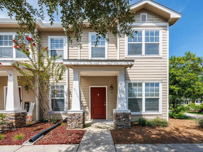 16 S Sand Palm Rd Freeport, FL 32439