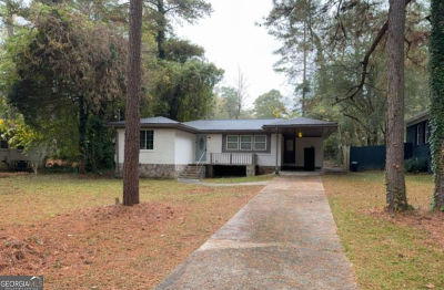 3340 Pinehill Dr Decatur, GA 30032