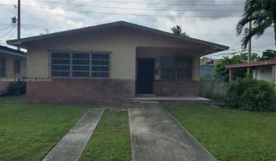 4756 SW 7th St Miami, FL 33134