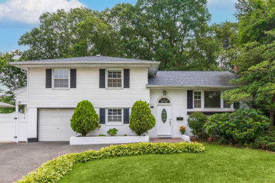 29 Eustace Drive, Commack, NY 11725, USA