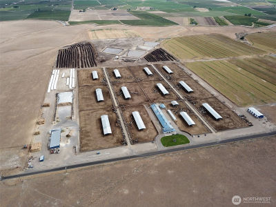 1400 Lewandowski Rd Sunnyside, WA 98944