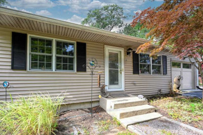 2 Pine Tree Lane, Pembroke, MA, USA