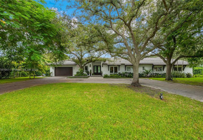 11835 SW 91st Ave Miami, FL 33176