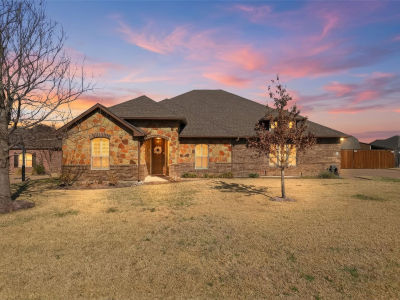 1108 Steamboat Dr Hewitt, TX 76643