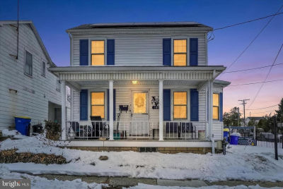 147 Maple St Manchester, PA 17345