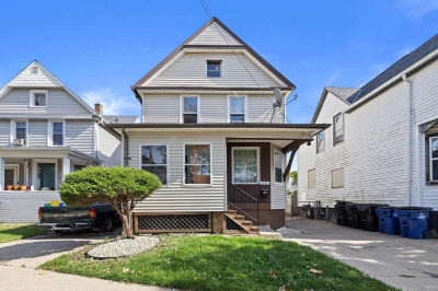 1629 Taylor Ave Racine, WI 53403