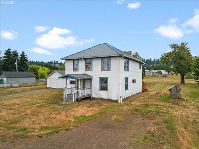 246 Jacobson Rd Cathlamet, WA 98612