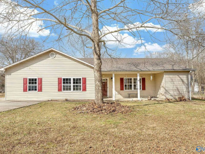 3816 Browns Valley Rd Guntersville, AL 35976