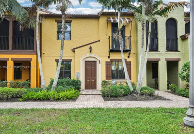 9064 Capistrano St N UNIT 5004 Naples, FL 34113