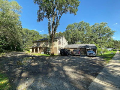 260 Unadilla Pinckney, MI 48169