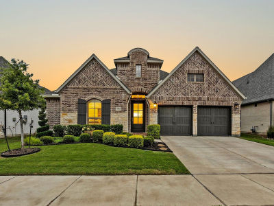 2422 Amesbury Dr Midlothian, TX 76065