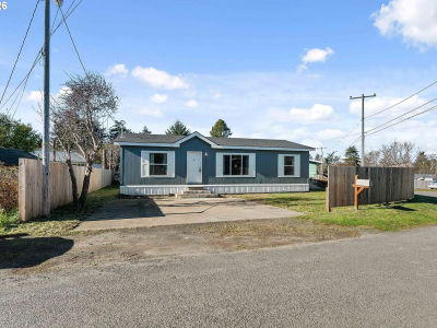 64274 Saddler Rd Coos Bay, OR 97420
