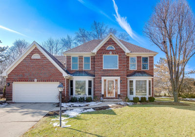 560 Partridge Dr West Chicago, IL 60185