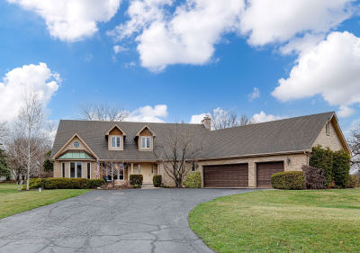 29W220 Oak Knoll Rd West Chicago, IL 60185