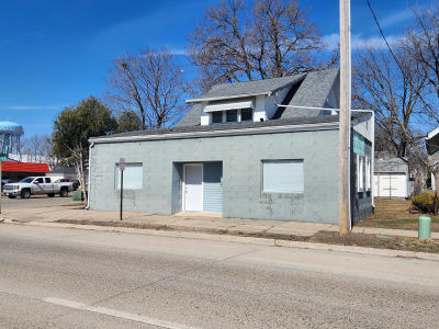 1110 W Oakland Ave Austin, MN 55912