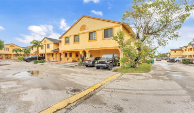 1465 SW 122nd Ave APT 1-19 Miami, FL 33184