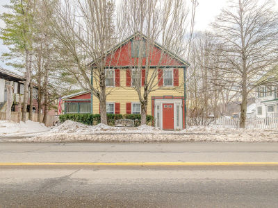 19 Main St Dixfield, ME 04224