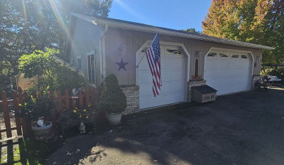 1525 Braunda Dr Roseburg, OR 97471