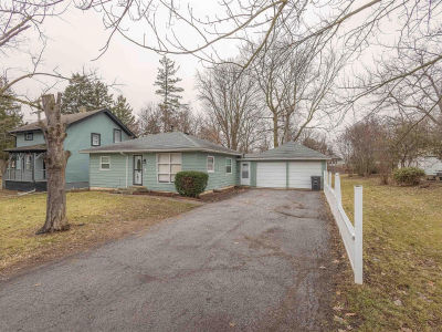 3827 Newport Ave Fort Wayne, IN 46805