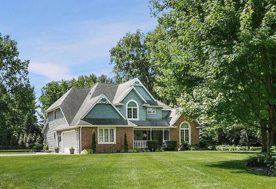 8835 S Lilac St Demotte, IN 46310