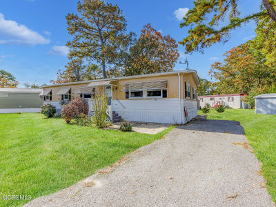 70 Woodchuck Pkwy Whiting, NJ 08759