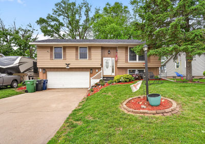 1704 9th St NW Clinton, IA 52732