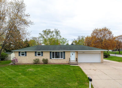 1087 Bethany Pl Green Bay, WI 54304