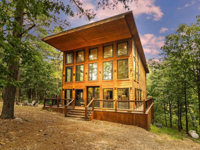 136 Gnarly Maple Trl Broken Bow, OK 74728