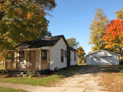 102 Hubbard Street, LaMoille, IL 61330, USA