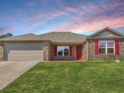 2421 Kenneth Dr Benton, AR 72015