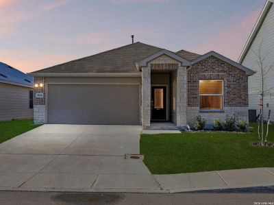 10810 Hernando Ct Converse, TX 78109