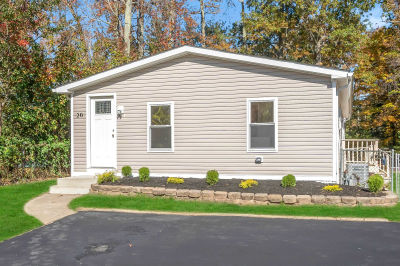20 Fawn Run, Manalapan, NJ 07726, USA