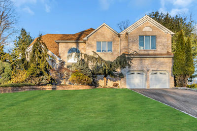 24 Bartram Rd, Englishtown, NJ 07726, USA