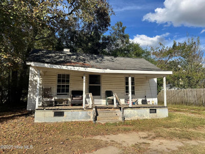 214 Louis Jenkins Dr Bethel, NC 27812