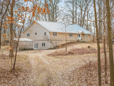 11660 Farm School Rd Durand, IL 61024