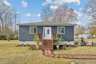 28428 Westbrook St Newsoms, VA 23874