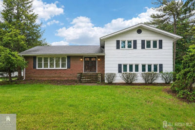 26 Devon Dr Piscataway, NJ 08854