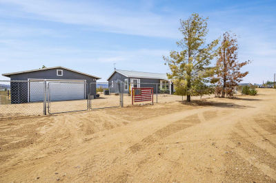 581 South Glen Canyon Road, Golden Valley, Arizona 86413, USA