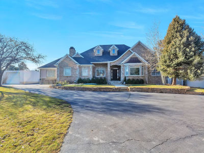 2737 W 9850 S South Jordan, UT 84095