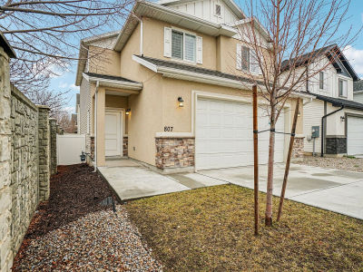 807 N Wellington Ct North Salt Lake, UT 84054