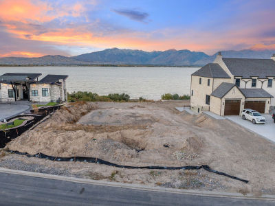 1632 S Wiltshire Ln Saratoga Springs, UT 84045