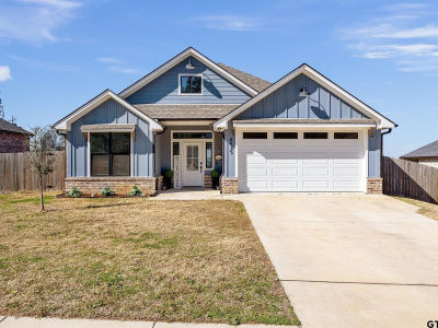 8435 Lakeway Dr Tyler, TX 75701