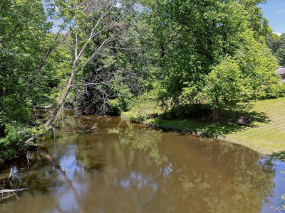 15276 Outer Dr Linden, MI 48451