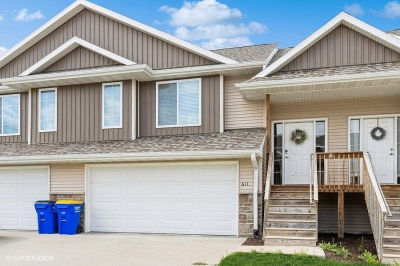 611 Riley Ln West Branch, IA 52358