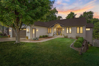 1804 Brown Deer Trl Coralville, IA 52241