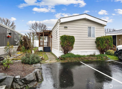 210 37th St SE #25 Auburn, WA 98002