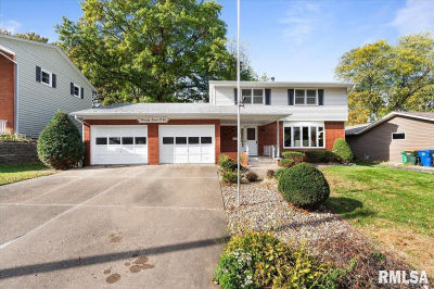 2706 Ridgewood Ave Davenport, IA 52803