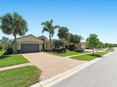 9362 Isles Cay Dr Delray Beach, FL 33446