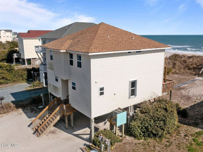 3802 Island Dr North Topsail Beach, NC 28460